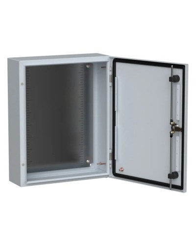 ЩМП-50.40.15 УХЛ1 IP66 500x400x150 TITAN 5 (TI5-10-N-050-040-015-66). Шкаф металлический с монтажной платой. IEK в Златоусте